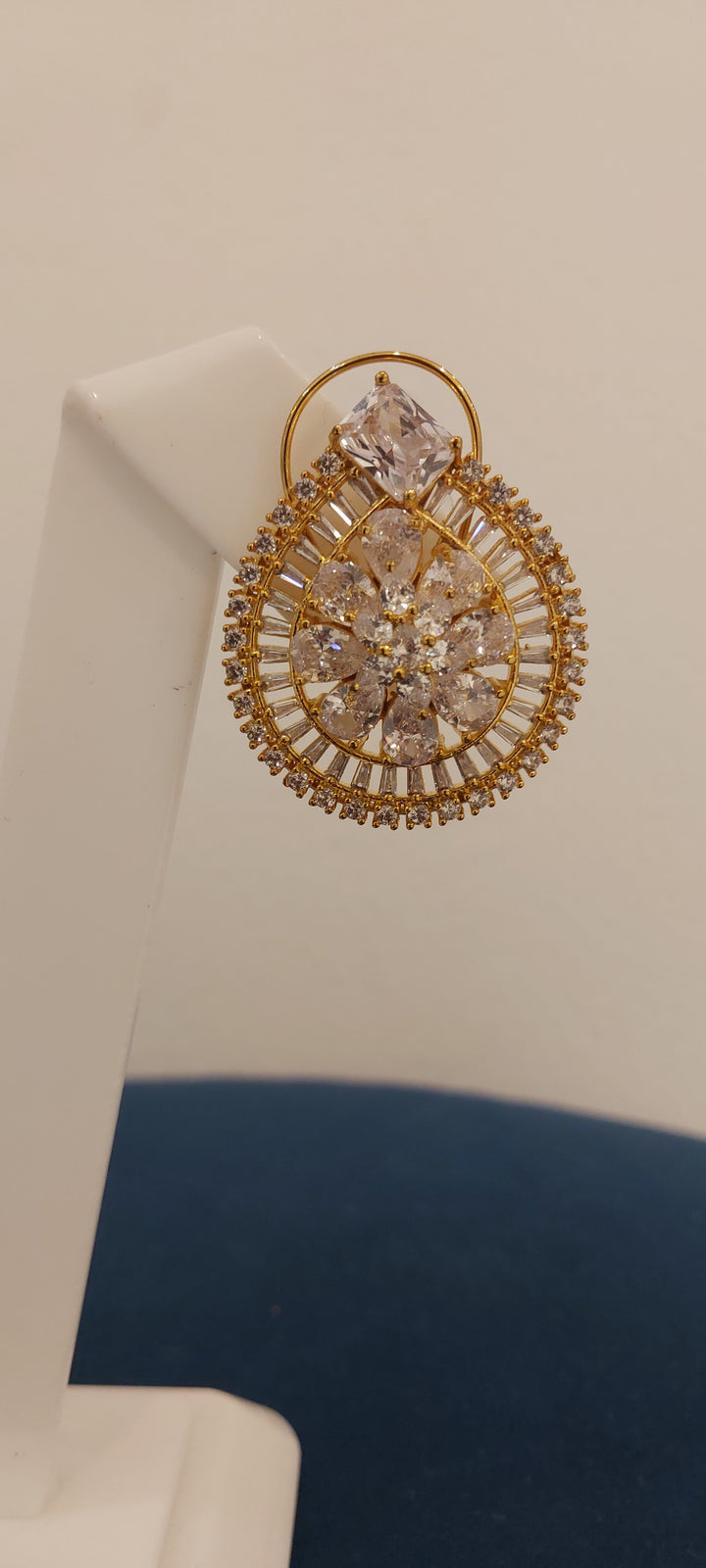 Ishani White Crystal and Gold Flower Pendant