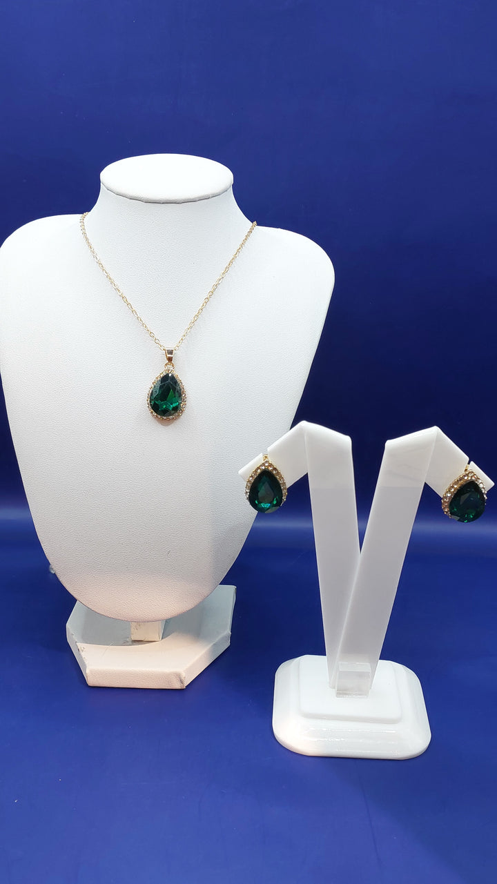 Our "Zuhi'' Gold with Emerald Necklace and Earring Set