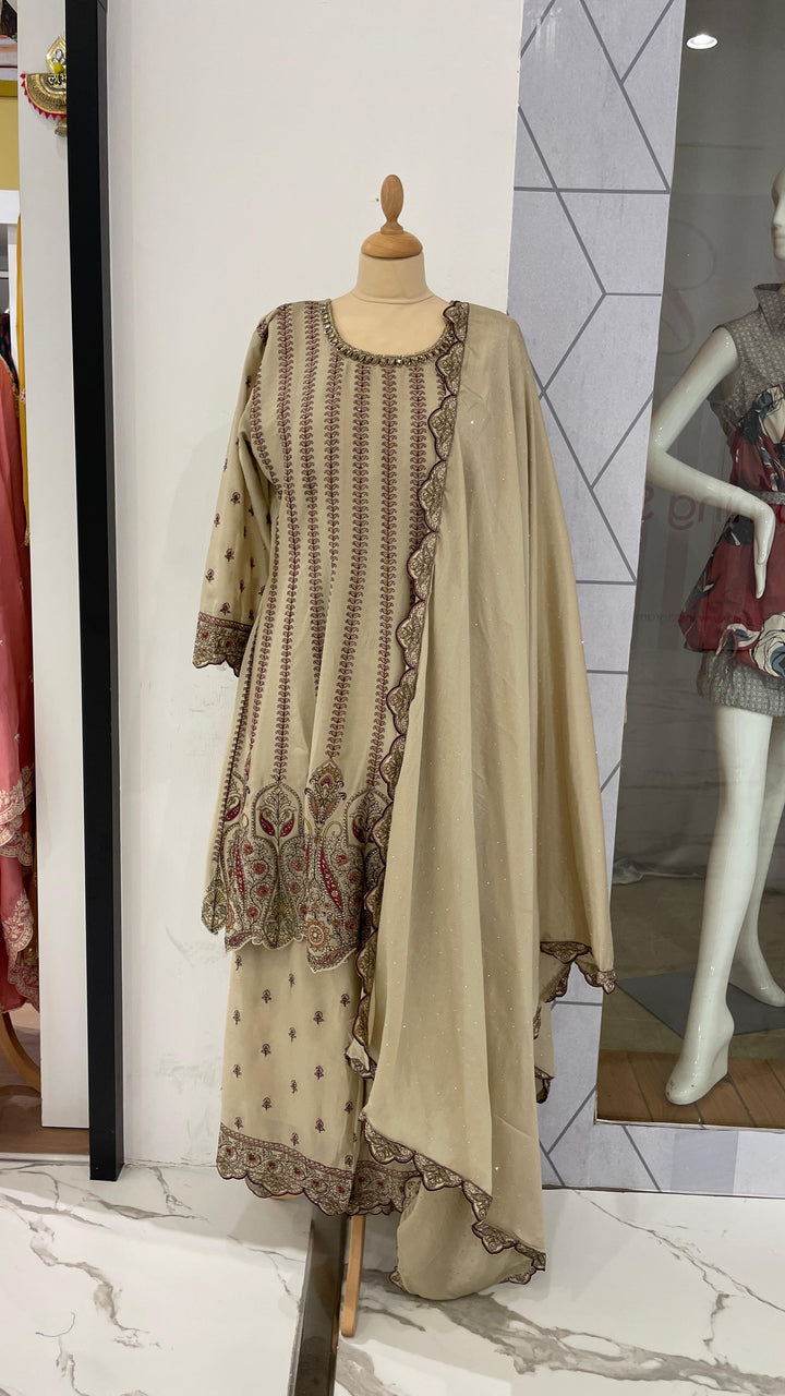 Afghan-Style Short Anarkali and Suit ladies kurta sets in Dubai (Ready to Wear)Sets (Ready to Wear)