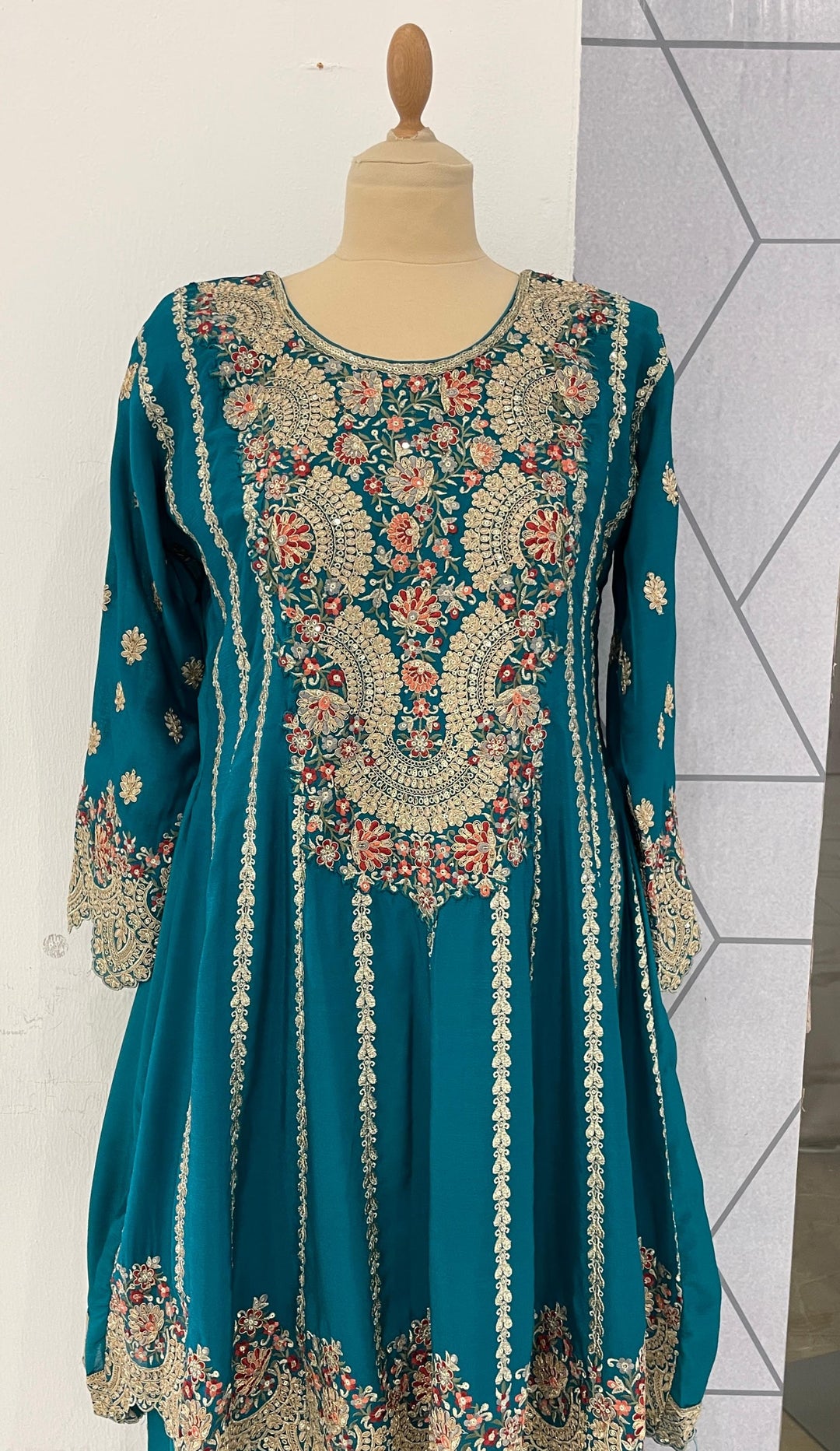 Afghan-Style Short Anarkali and Suit ladies kurta sets in Dubai (Ready to Wear)Sets (Ready to Wear)