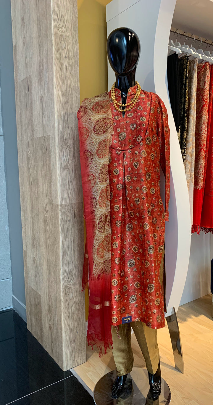 Ladies kurta sets in Dubai